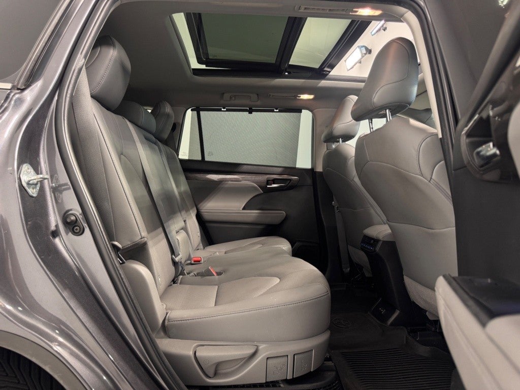 Toyota Highlander 2.5 hybrid Advance T. Panorámico Pintura metaliza
