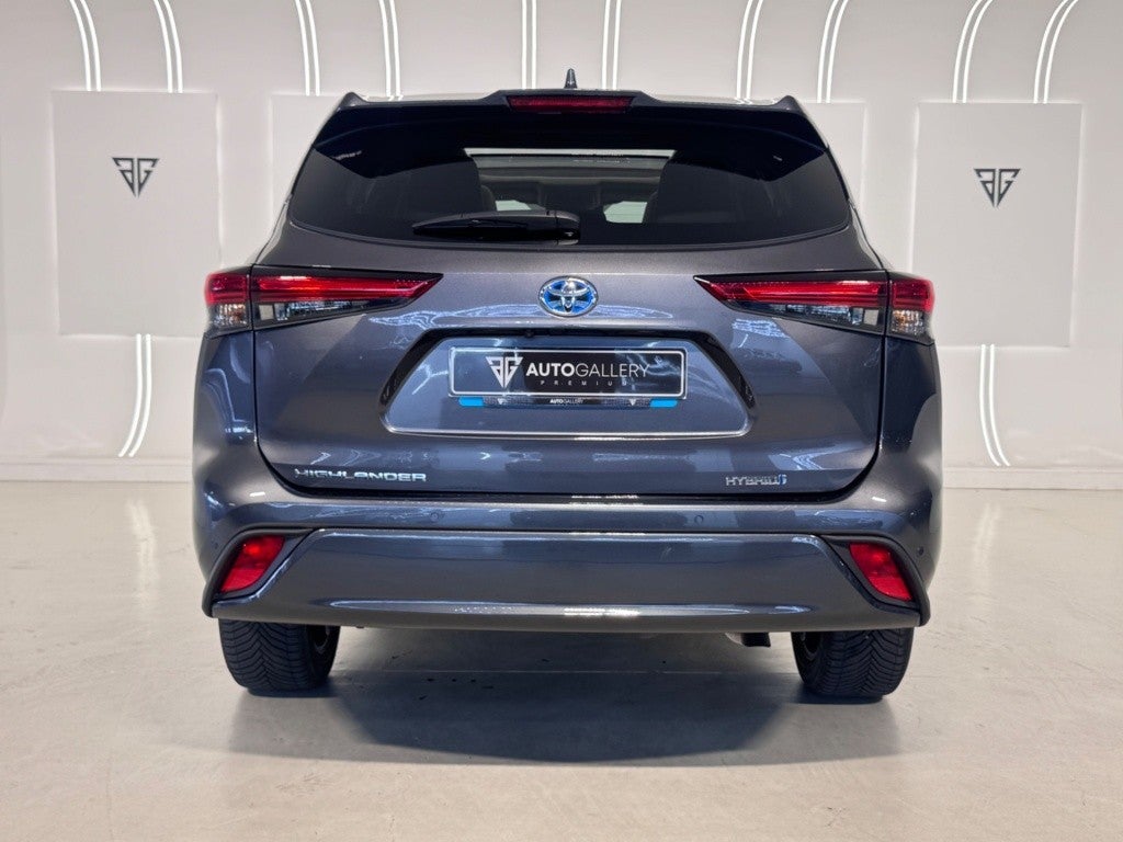 Toyota Highlander 2.5 hybrid Advance T. Panorámico Pintura metaliza