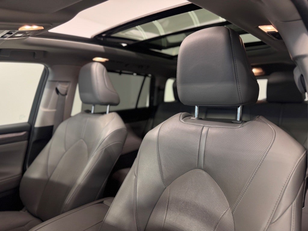 Toyota Highlander 2.5 hybrid Advance T. Panorámico Pintura metaliza