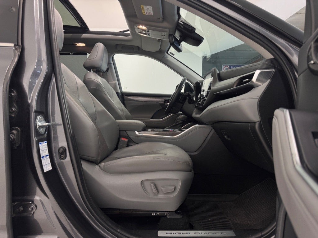 Toyota Highlander 2.5 hybrid Advance T. Panorámico Pintura metaliza