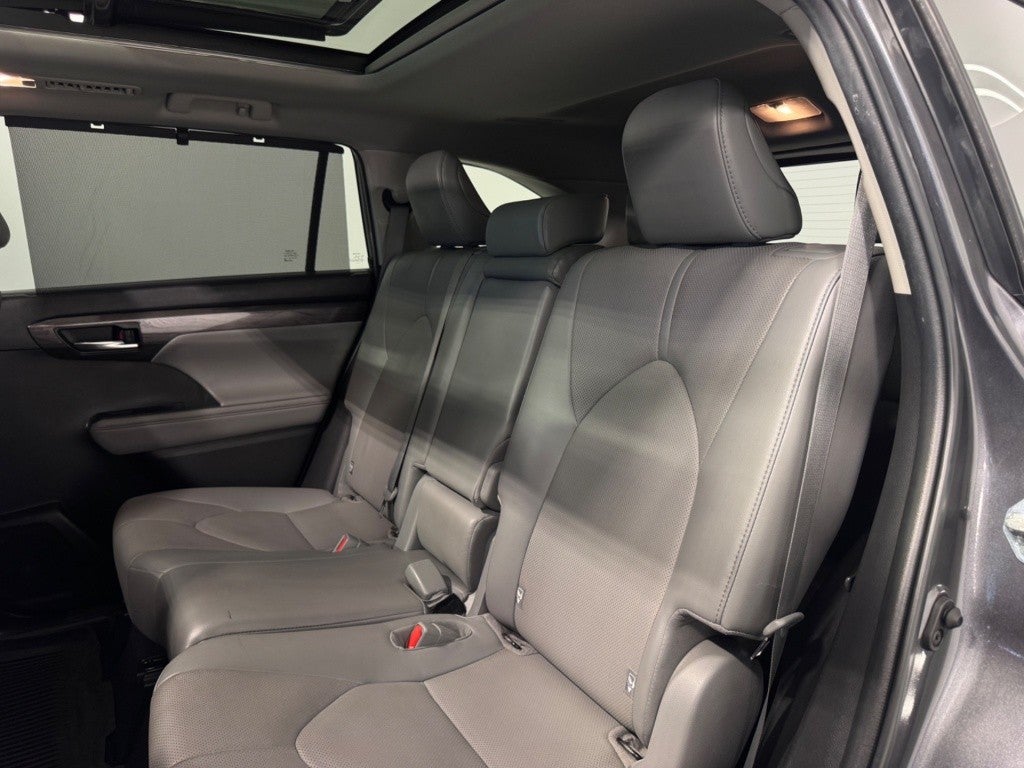 Toyota Highlander 2.5 hybrid Advance T. Panorámico Pintura metaliza