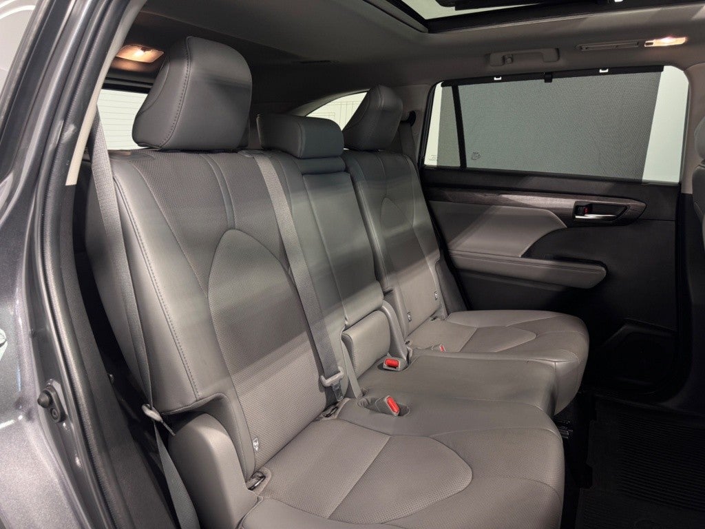 Toyota Highlander 2.5 hybrid Advance T. Panorámico Pintura metaliza