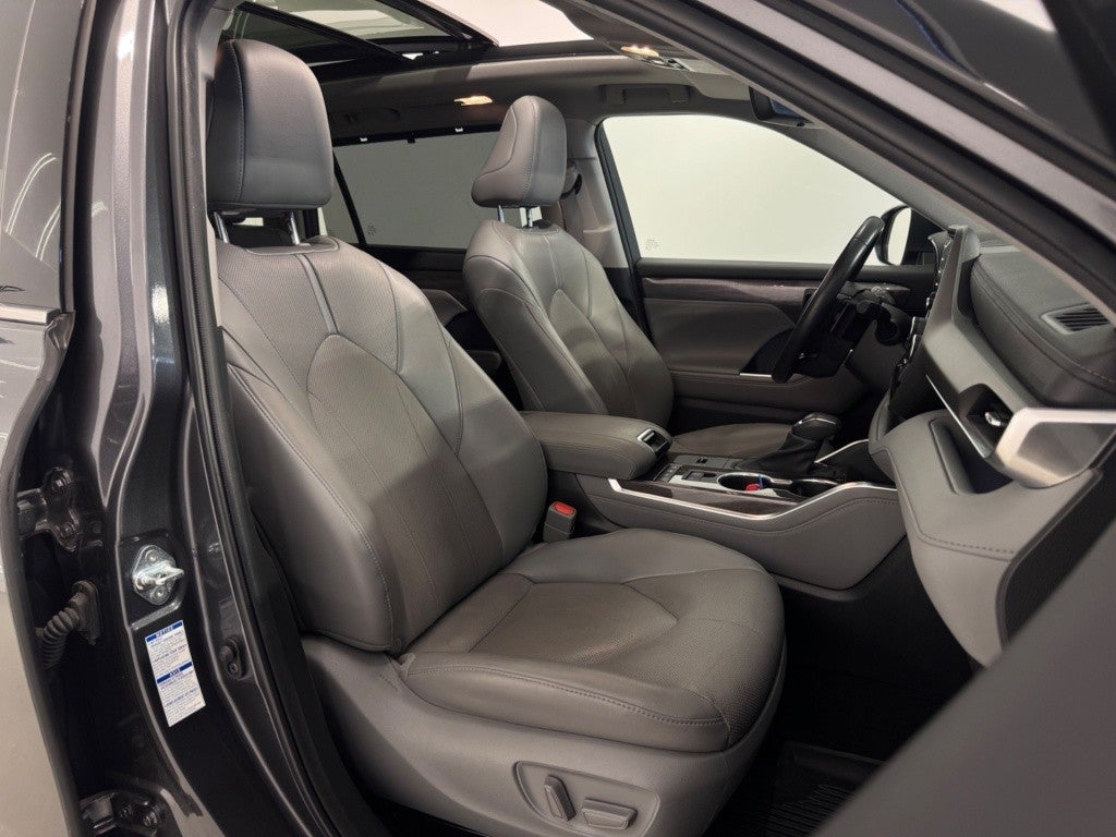 Toyota Highlander 2.5 hybrid Advance T. Panorámico Pintura metaliza