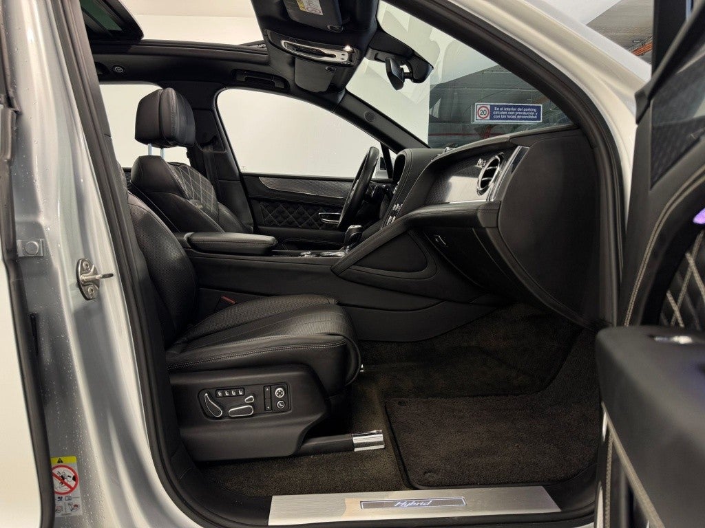 Bentley Bentayga Hybrid