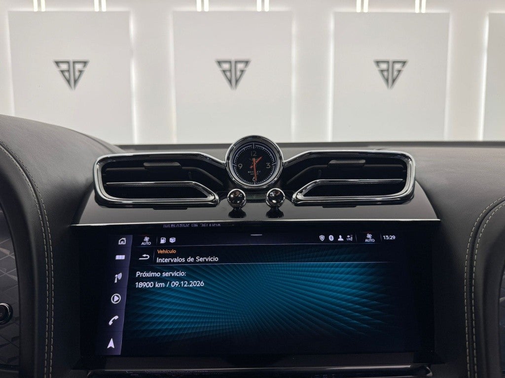 Bentley Bentayga Hybrid