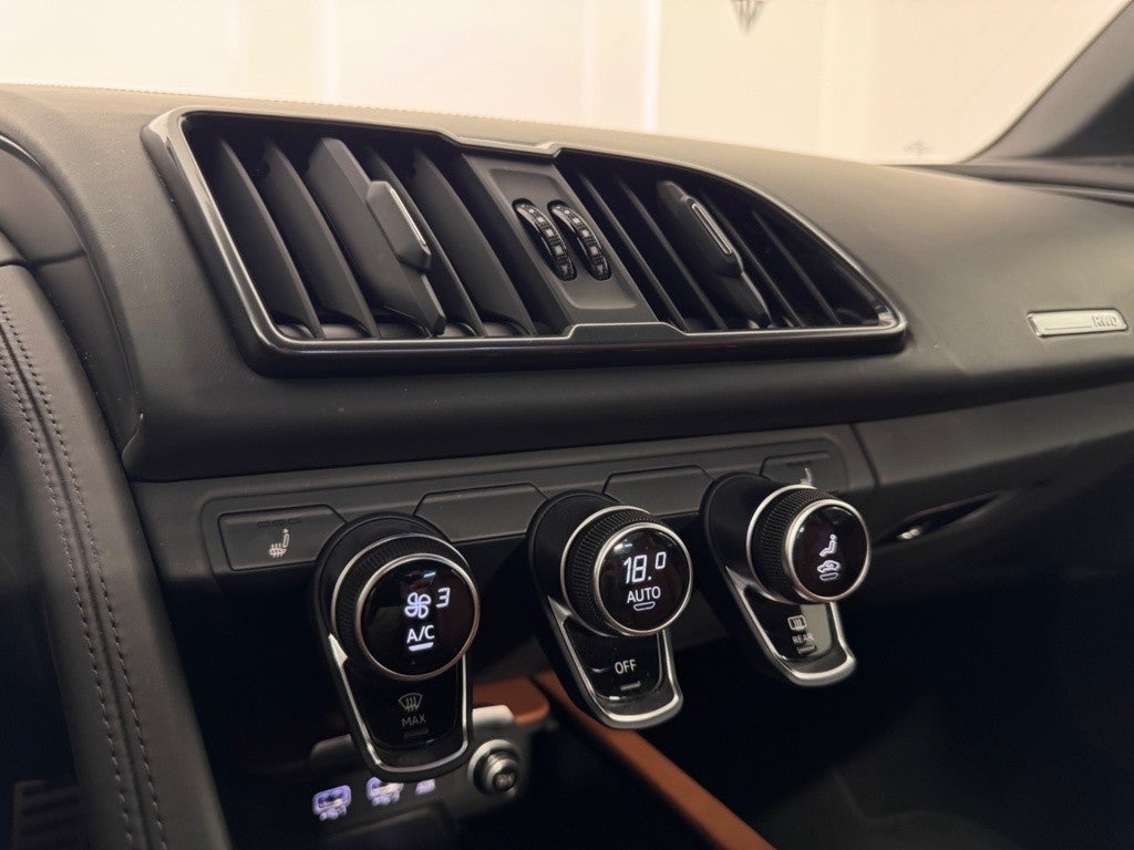 Audi R8 Spyder V10 FSI RWD S tronic 397kW