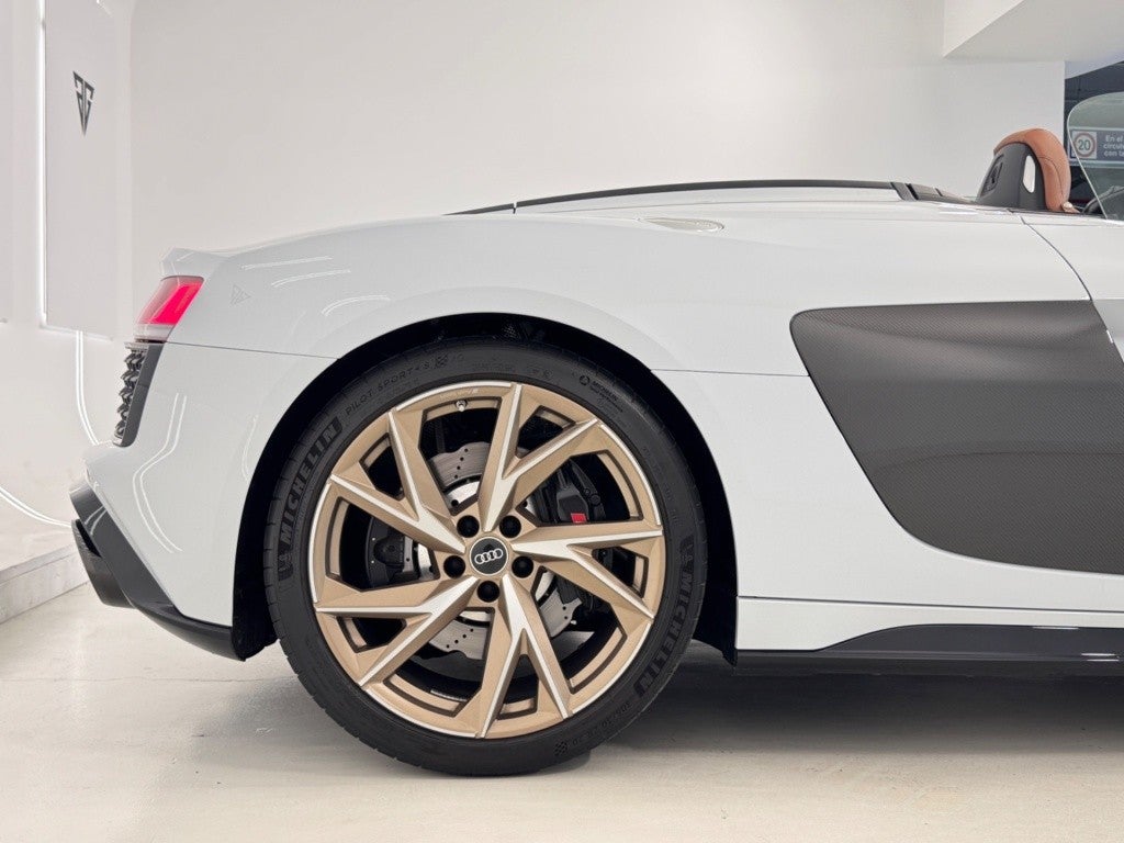 Audi R8 Spyder V10 FSI RWD S tronic 397kW