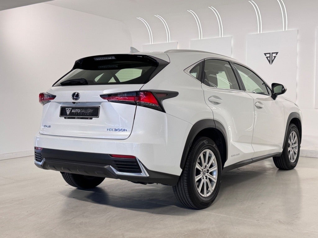 Lexus NX 300h Business Navigation 2WD