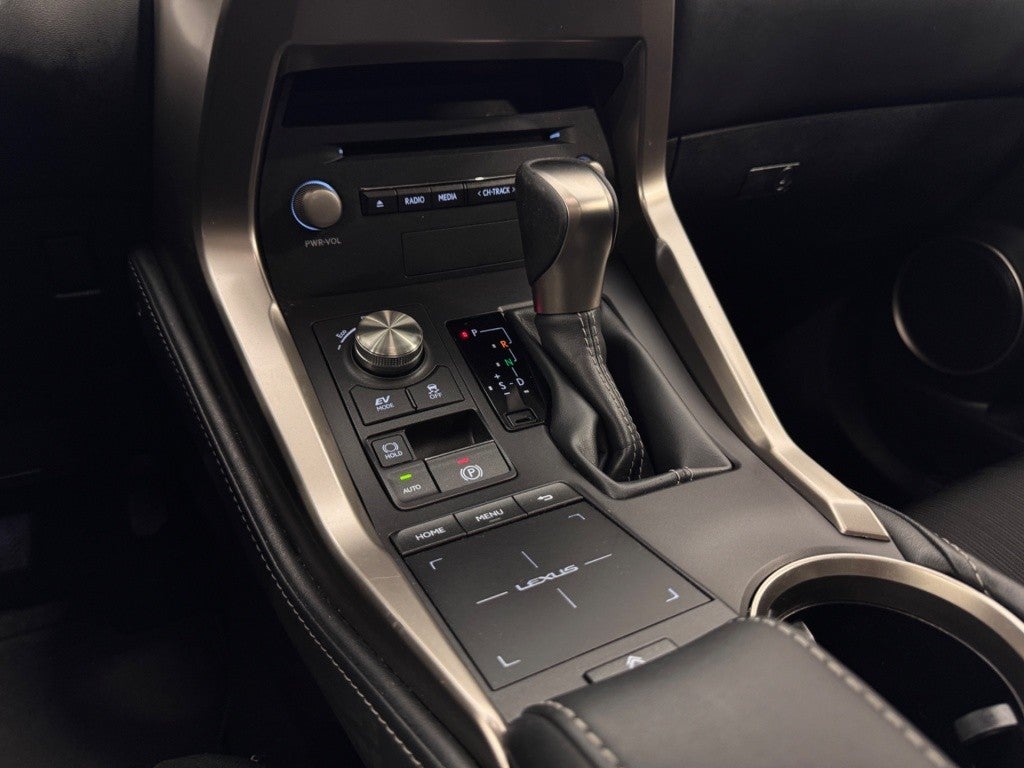 Lexus NX 300h Business Navigation 2WD