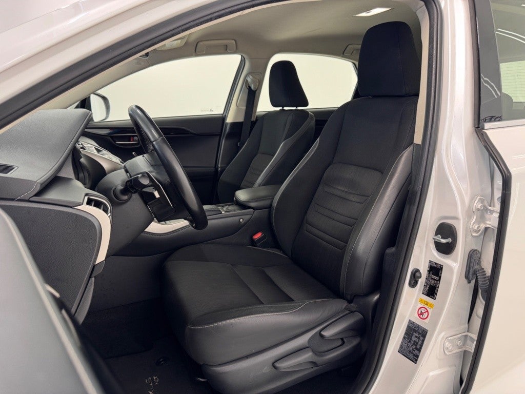 Lexus NX 300h Business Navigation 2WD