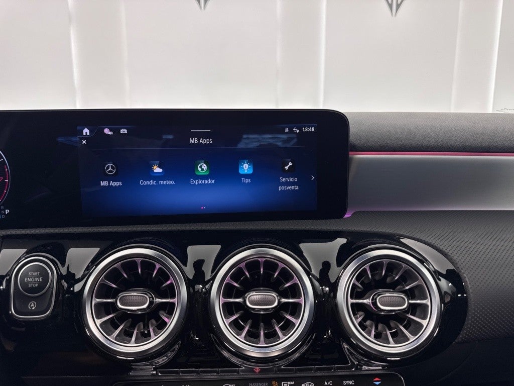 Mercedes-Benz Clase A 180 Sedán Progressive Line Advanced 7G-DCT