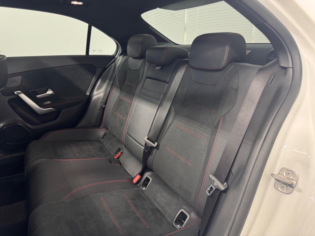 Mercedes-Benz Clase A 180 Sedán Progressive Line Advanced 7G-DCT