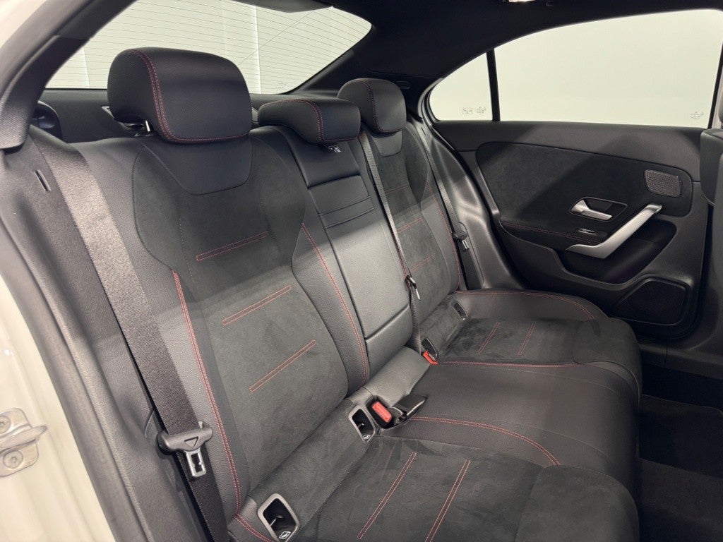 Mercedes-Benz Clase A 180 Sedán Progressive Line Advanced 7G-DCT