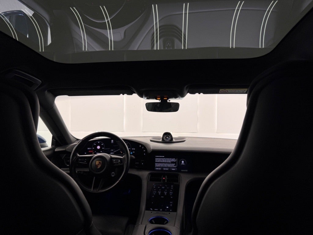 Porsche Taycan 4 Cross Turismo