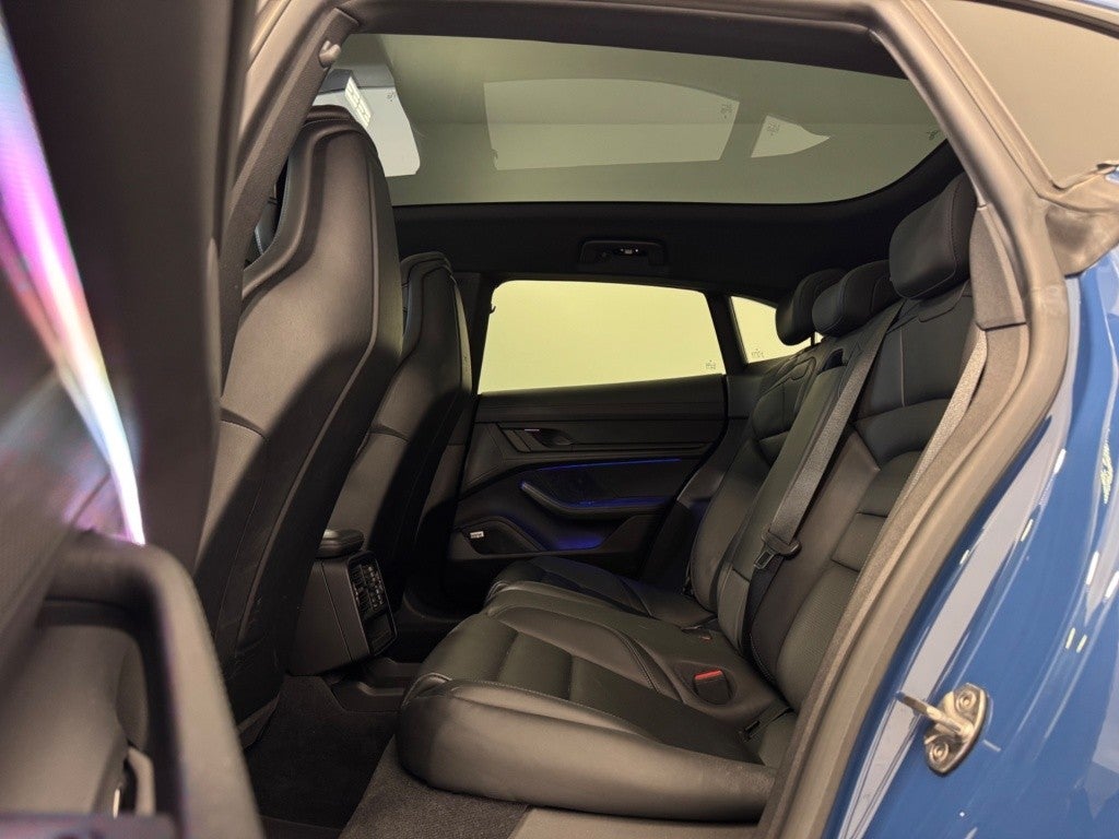 Porsche Taycan 4 Cross Turismo