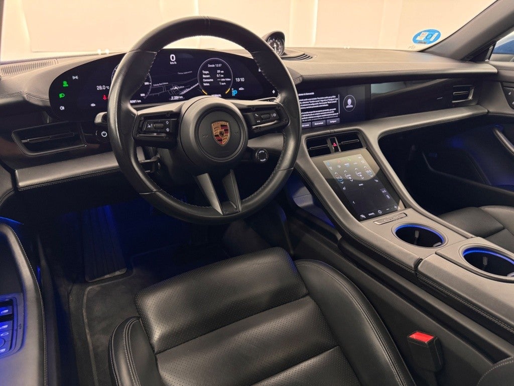 Porsche Taycan 4 Cross Turismo