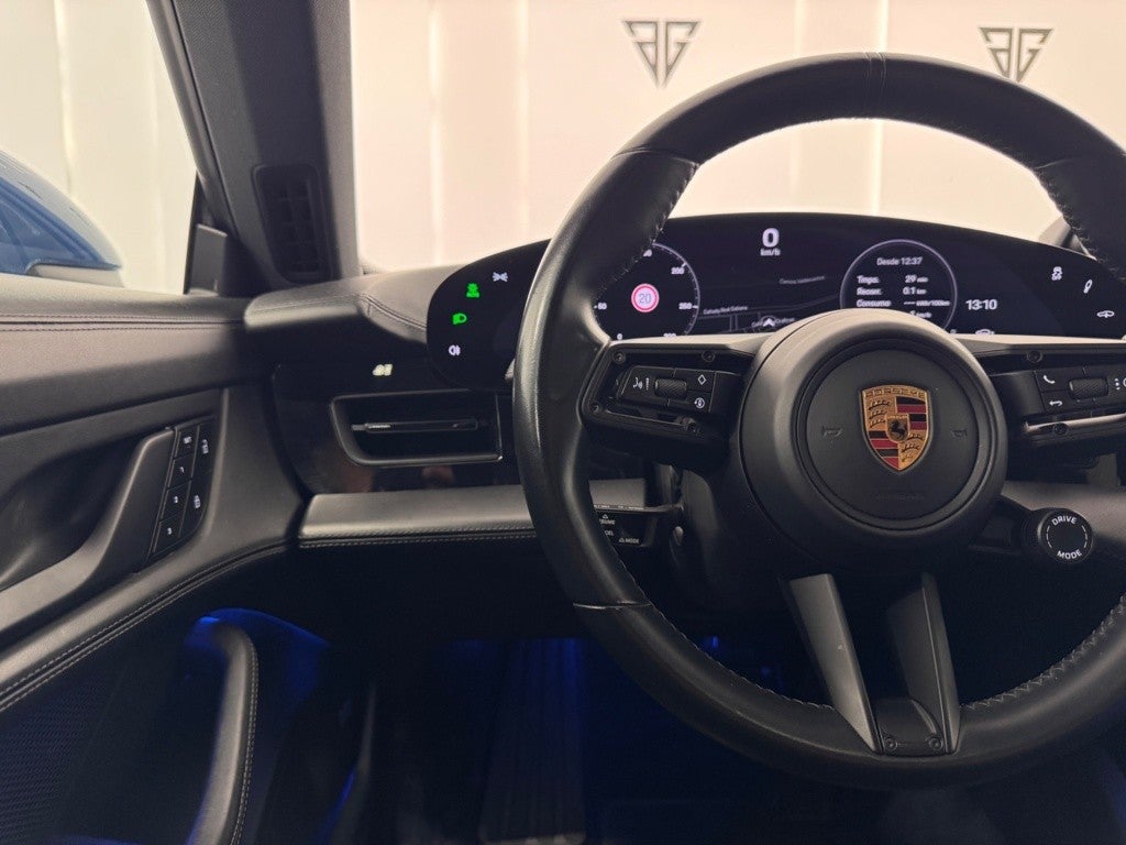 Porsche Taycan 4 Cross Turismo