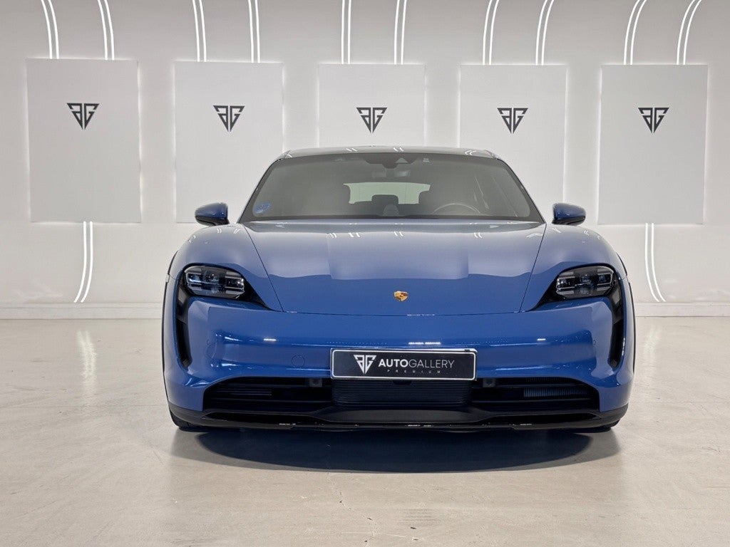 Porsche Taycan 4 Cross Turismo