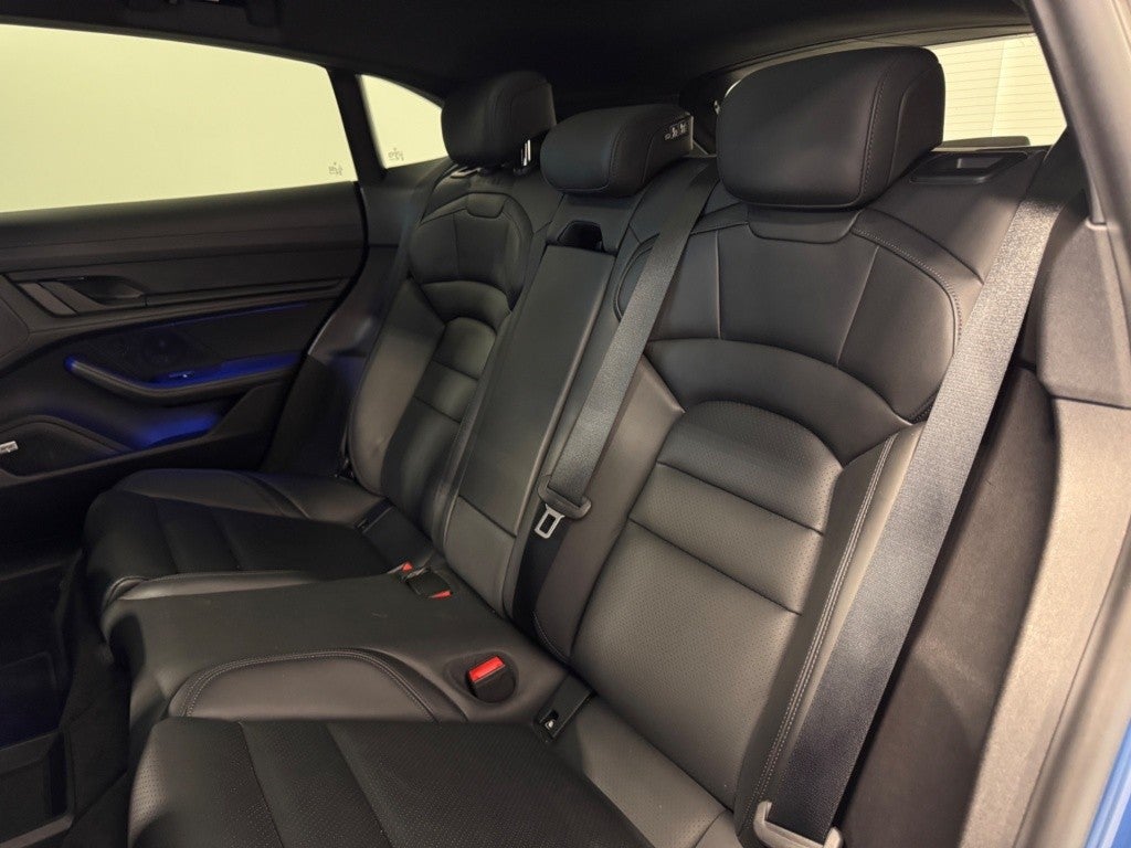Porsche Taycan 4 Cross Turismo