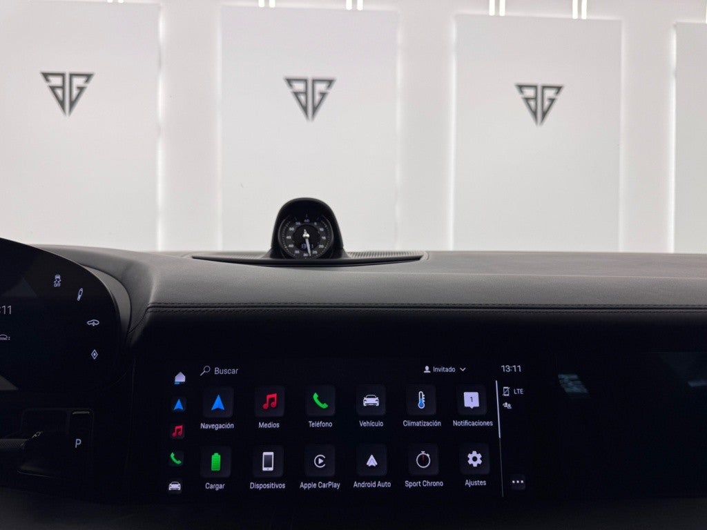 Porsche Taycan 4 Cross Turismo