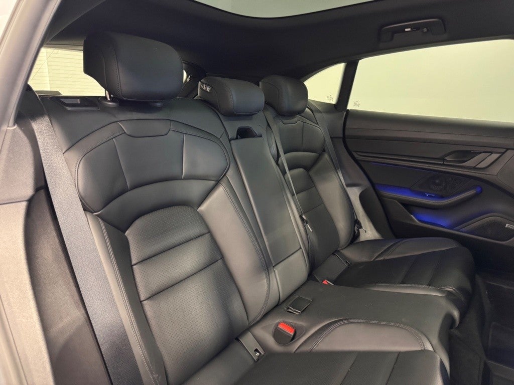 Porsche Taycan 4 Cross Turismo