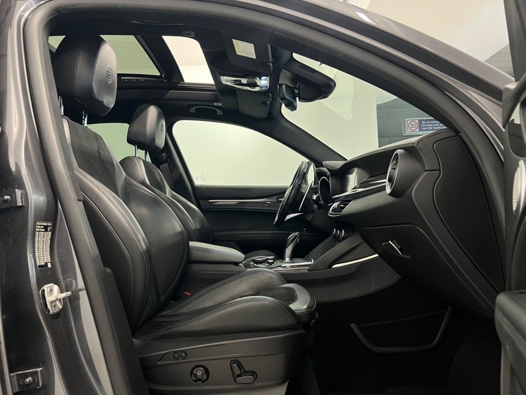 Alfa Romeo Stelvio 2.9 Bi-Turbo Q4 Quadrifoglio AT8