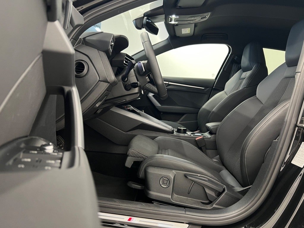 Audi A3 S3 Sportback quattro S tronic 245kW