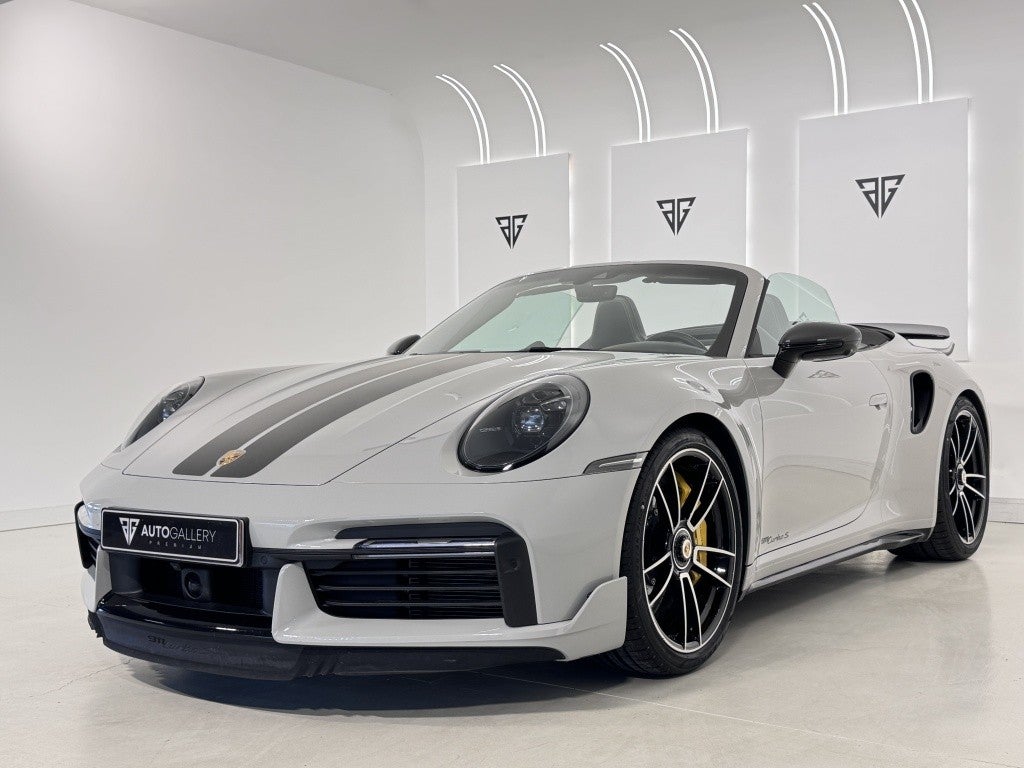 Porsche 911 Turbo S Cabriolet PDK