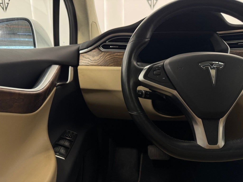 Tesla Model X P90D AWD