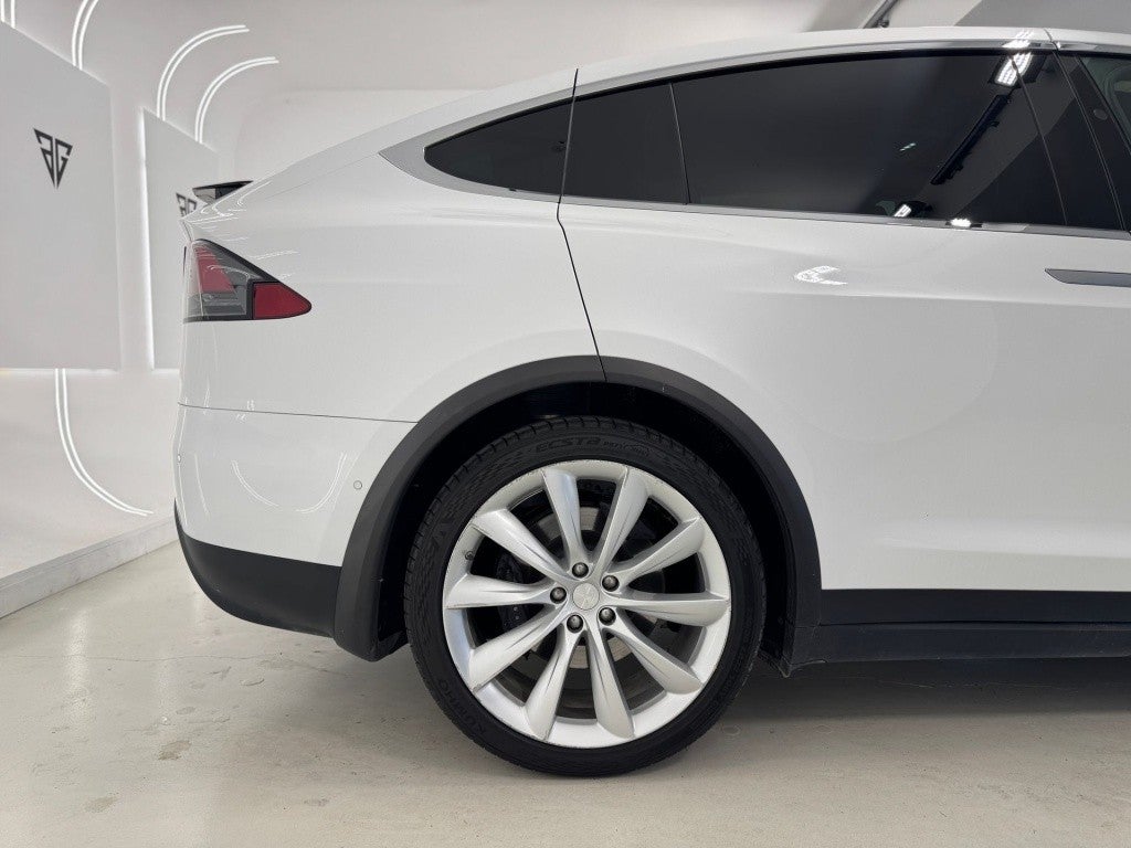 Tesla Model X P90D AWD