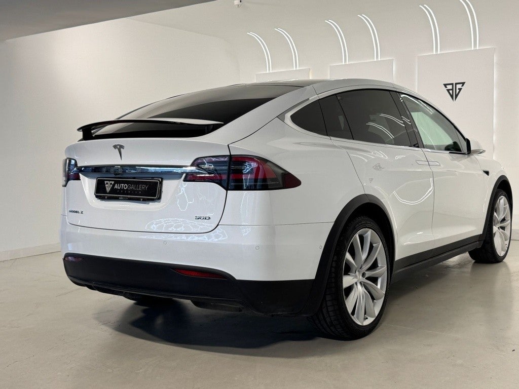 Tesla Model X P90D AWD