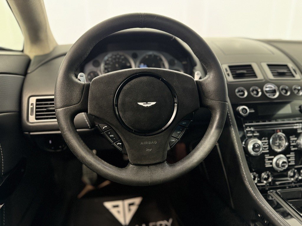 Aston Martin Vantage S