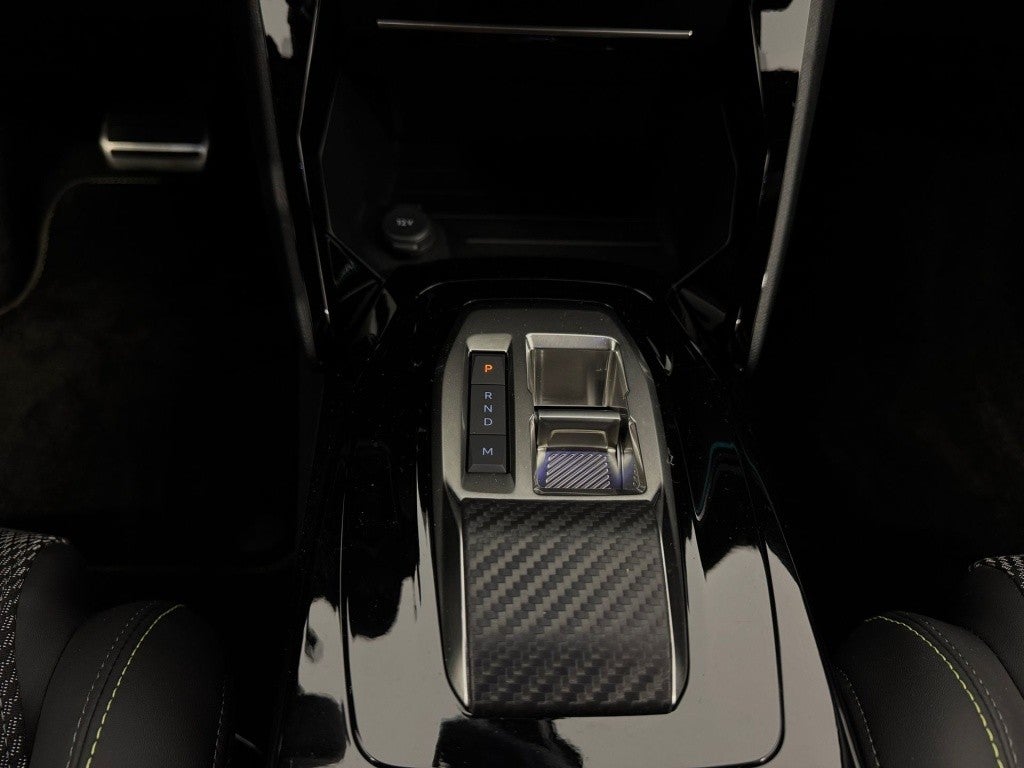 Peugeot 208 1.2 Hybrid GT e-DCS6 136