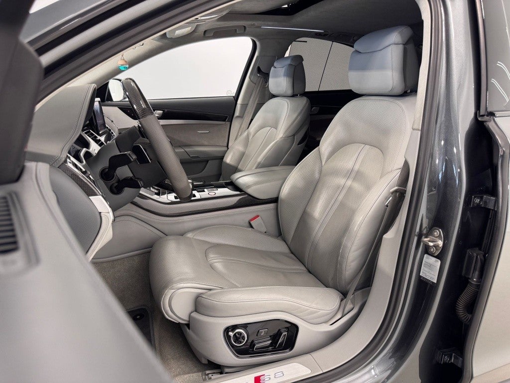 Audi A8 S8 plus 4.0 TFSI quattro Tiptronic