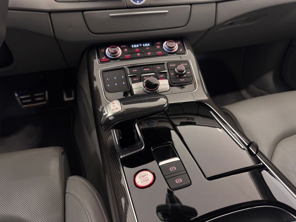 Audi A8 S8 plus 4.0 TFSI quattro Tiptronic