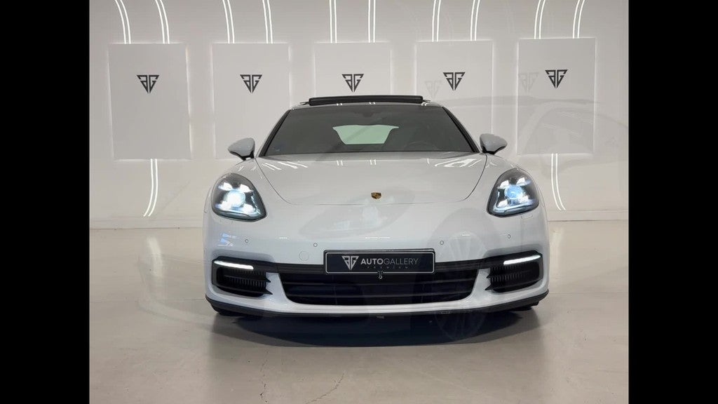 Porsche Panamera 4 e-Hybrid