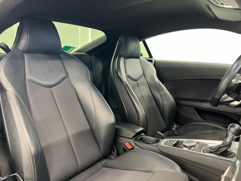 Audi TT Coupé 40 TFSI S line S tronic