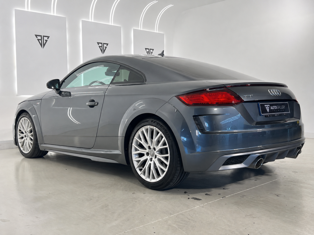 Audi TT Coupé 40 TFSI S line S tronic