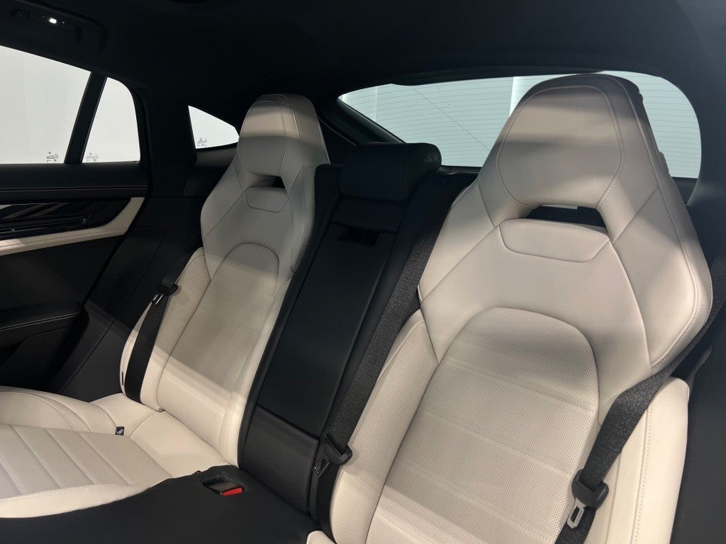 Porsche Panamera 4 E-Hybrid Aut.