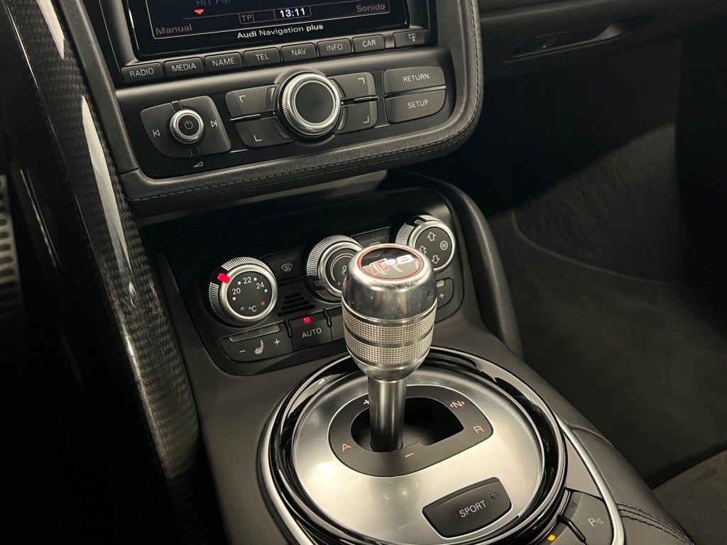 Audi R8 5.2 FSI V10 quattro S-Tronic