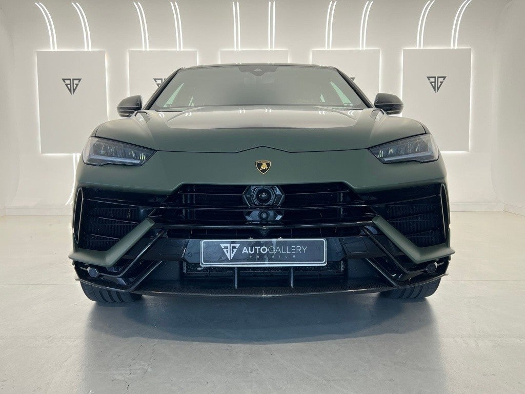 Lamborghini Urus Performante