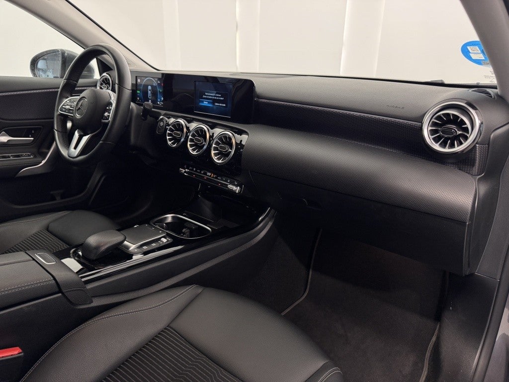 Mercedes-Benz Clase A 250e Sedán 8G-DCT