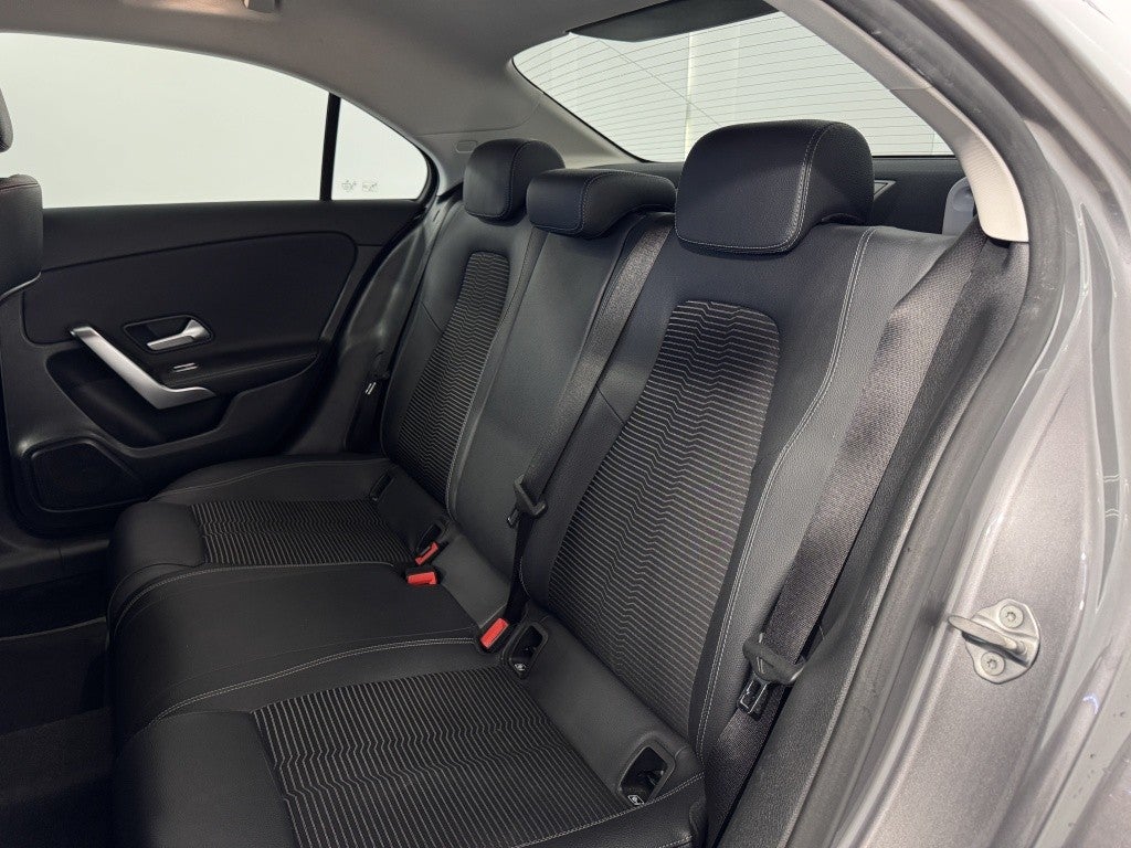 Mercedes-Benz Clase A 250e Sedán 8G-DCT