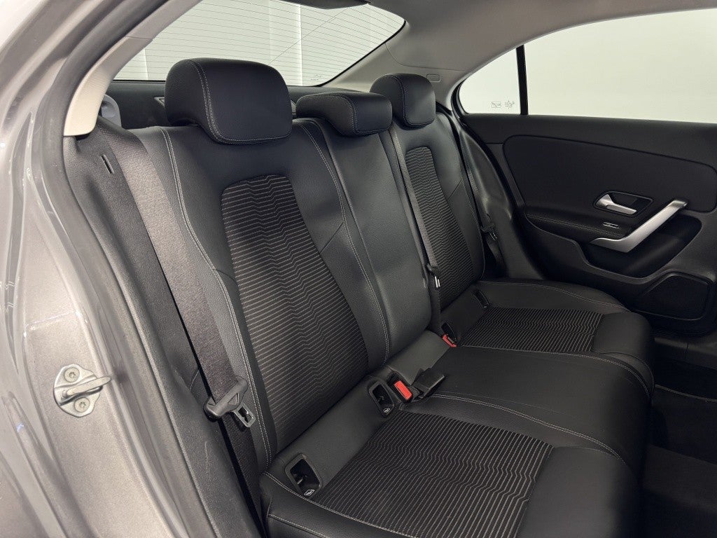 Mercedes-Benz Clase A 250e Sedán 8G-DCT
