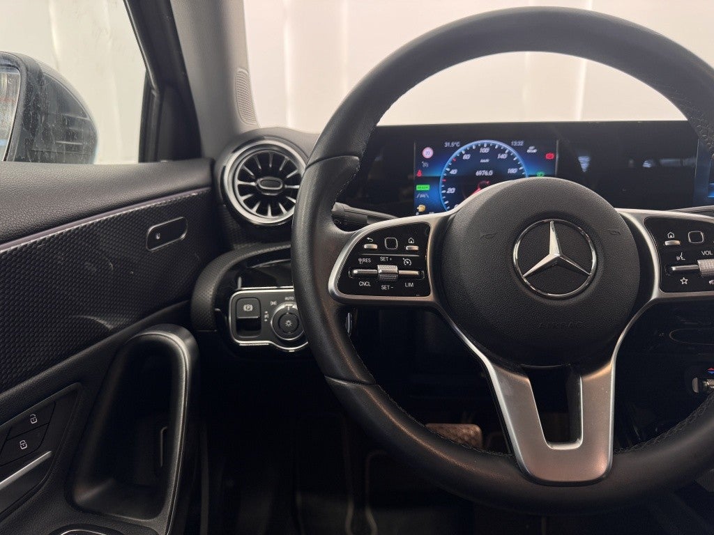 Mercedes-Benz Clase A 250e Sedán 8G-DCT