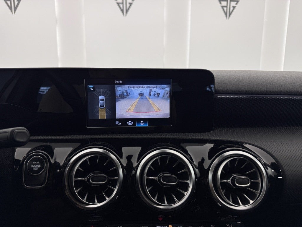 Mercedes-Benz Clase A 250e Sedán 8G-DCT