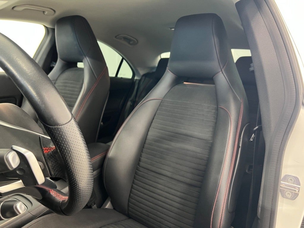 Mercedes-Benz Clase CLA 180 7G-DCT