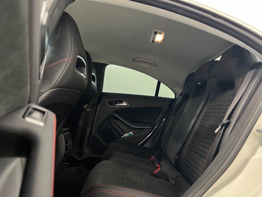 Mercedes-Benz Clase CLA 180 7G-DCT