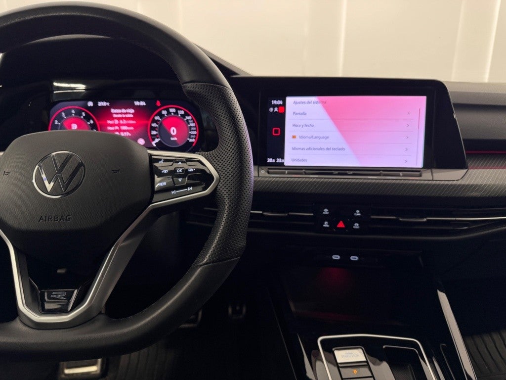 Volkswagen Golf 1.5 eTSI R-Line DSG 110kW