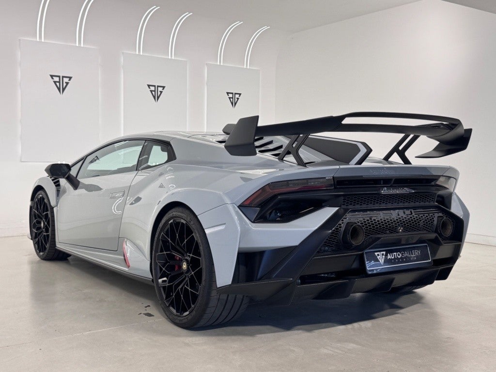 Lamborghini Huracán STO RWD